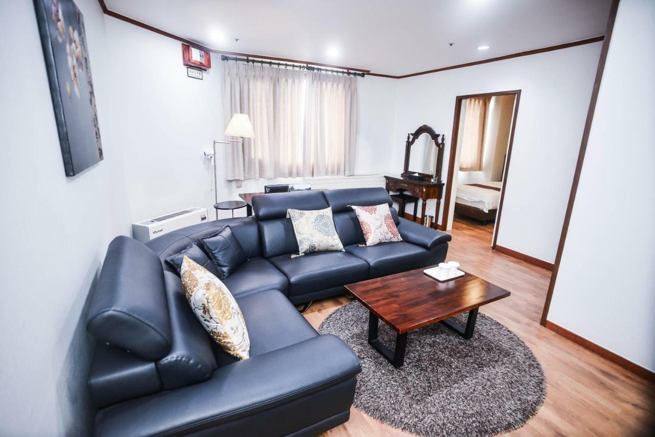 Hotel Noblesse Сеул Экстерьер фото